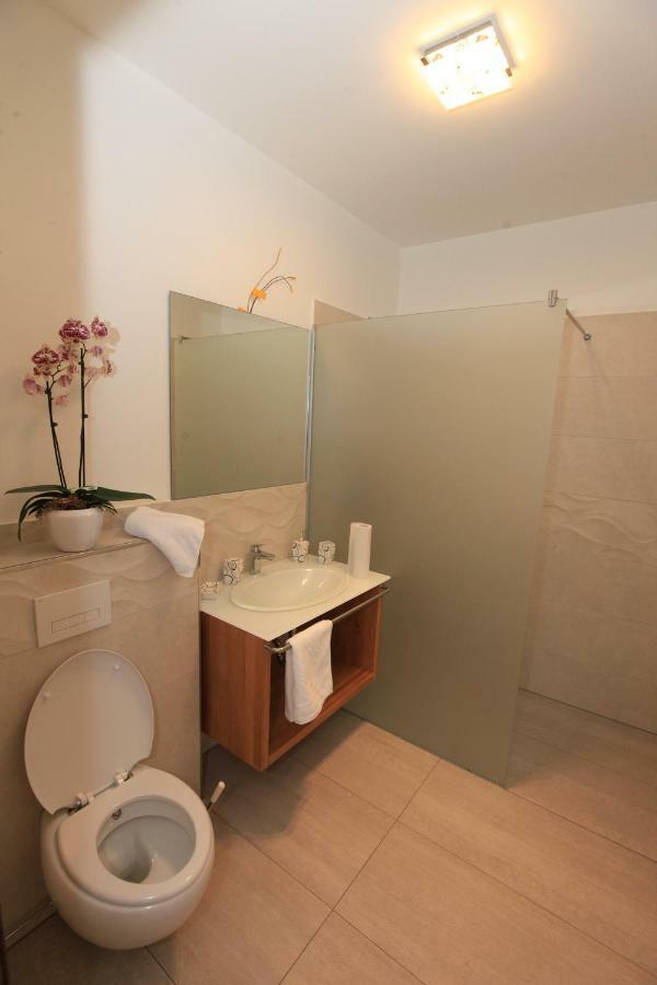Gästezimmer Hurem Kapfenberg Exteriör bild