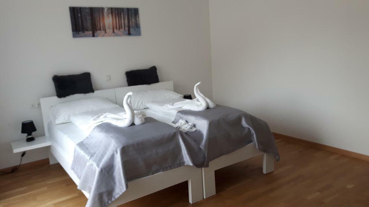 Gästezimmer Hurem Kapfenberg Exteriör bild